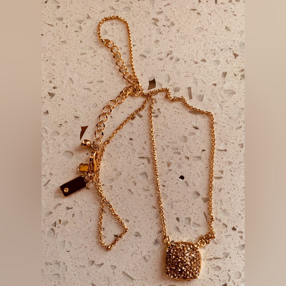 Elegant KATE SPADE Gold Necklace with SPARKLING CRYSTALS Pendant with extender - Picture 3 of 3